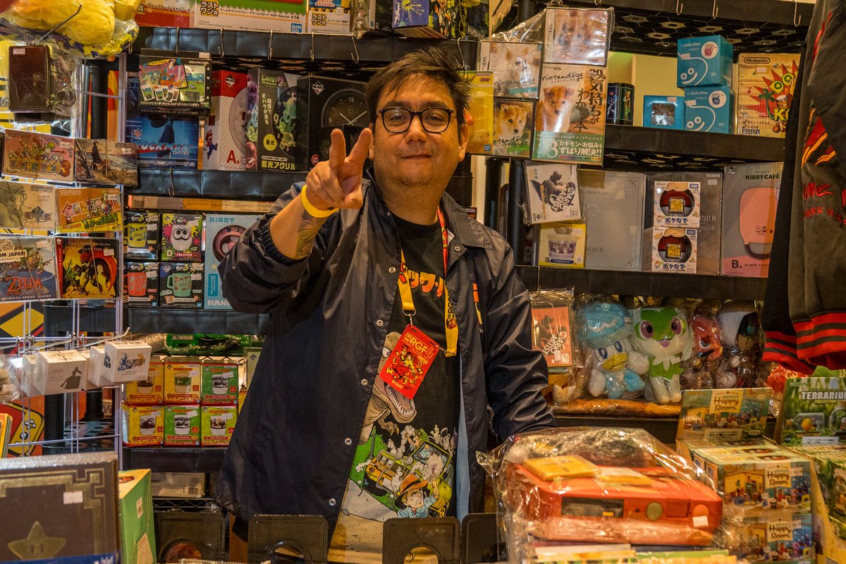 BRCDEvg's tweet photo. Hace una semana nos reunimos en el mejor evento de retrogaming del año: BRCDEvg Retro Game Fest 4 presentado por SLANG 👾
💬 Cuéntanos ¿Qué juego clásico conseguiste para tu colección? ¿Encontraste algún tesoro raro? ¿Cuántas consolas nuevas te compraste este año?
#RGF4 https://t.co/2kkHUFTYgB
