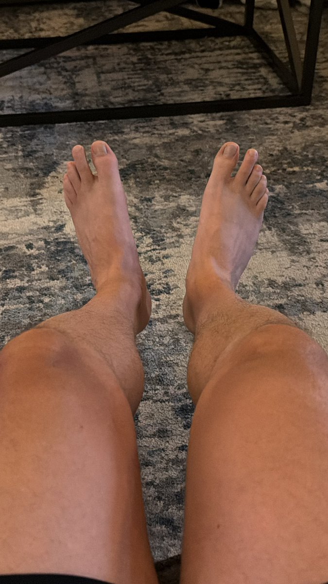 #bigfeet #bigfoot #size15feet #hugefeet #hugefoot #size15   #size15shoe #size15shoes #tall #tallguy #malefeet #malefootfetish #footdom