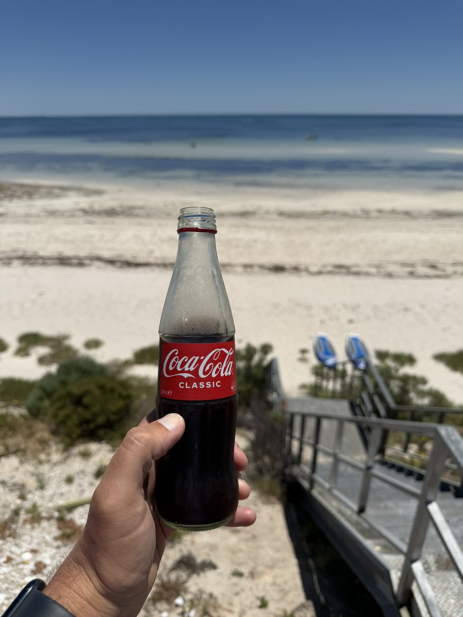 James_Jordan's tweet image. Cheers everyone 🍻