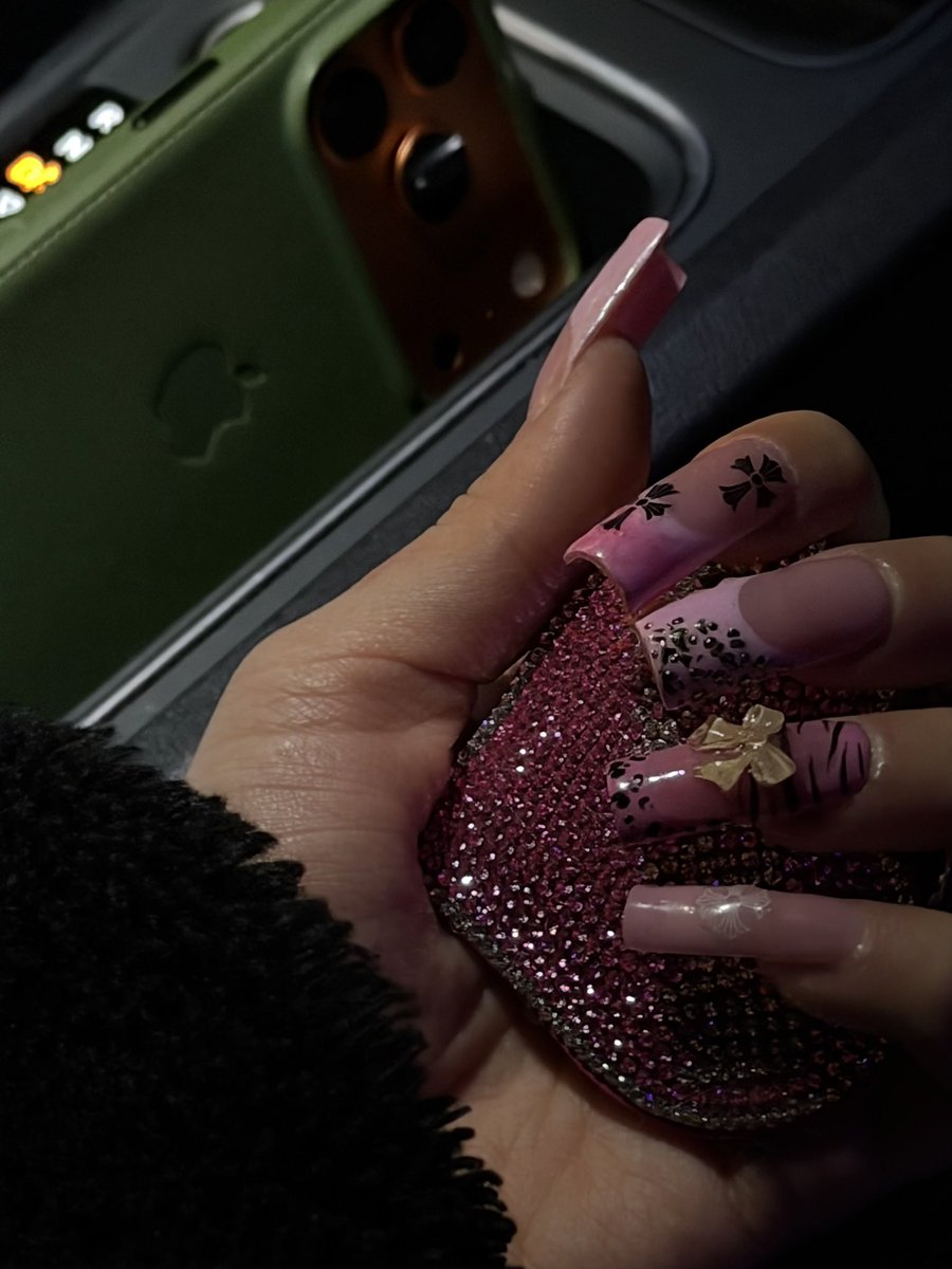 brunella (@6runella) on Twitter photo 