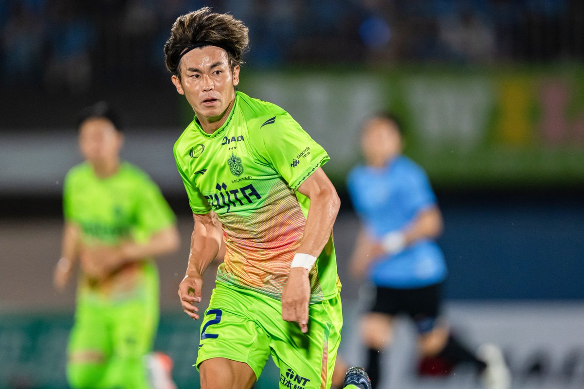bellmare_staff's tweet photo. この度、#大岩一貴 選手がレノファ山口FCへ完全移籍することとなりました。

「共に戦い、たくさん支え、助けてもらった、湘南ベルマーレに関わる全ての皆さまに心から感謝しています。」

✅コメント全文はこちら
https://t.co/6OXAXEmwzE

#bellmare https://t.co/CnA16yoyyD