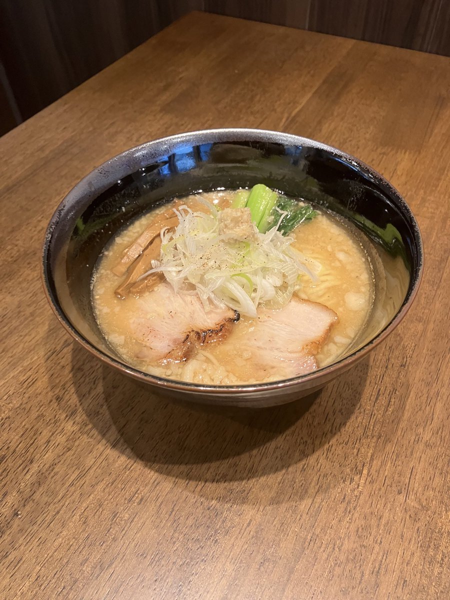 ramensugimoto's tweet photo. 年内分の味噌らぁ麺ですが、只今で終了しました。
年明け8日（木）から再販いたします。
よろしくお願いいたします。 https://t.co/vH25LhMjew