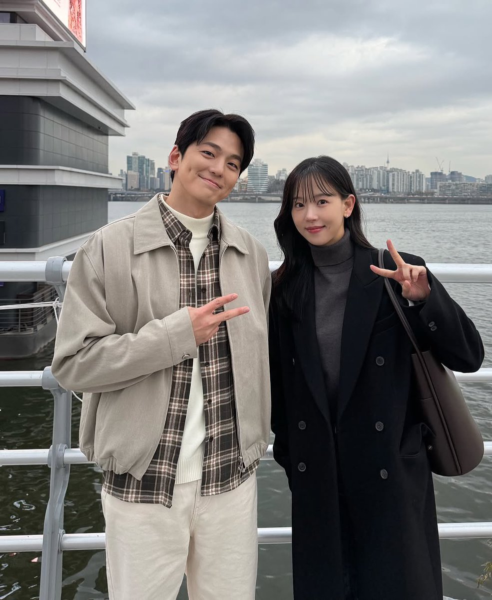 오늘 10시 50분 지음이 만나러 가자 - 🤍
#러브트랙