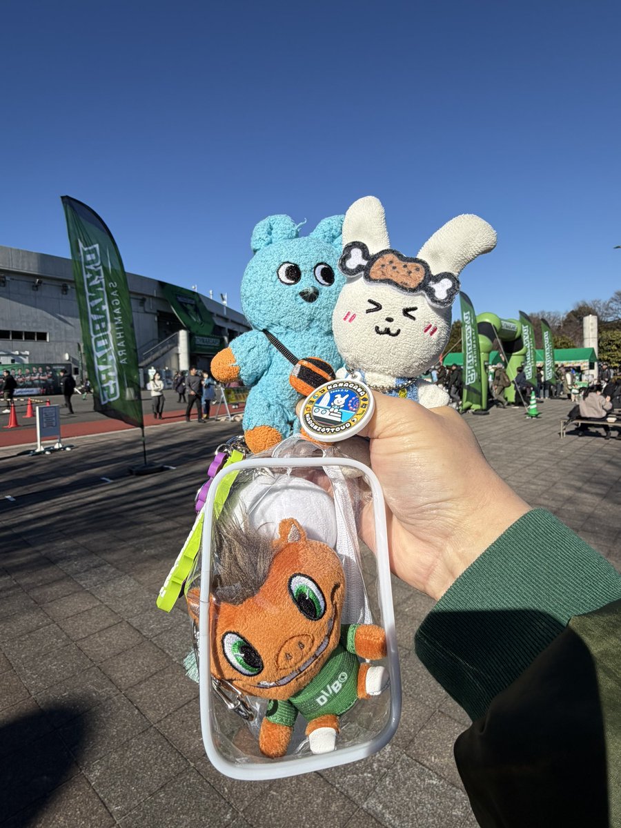 着いた😃今週も*⋆⸜🏈⸝⋆* 早速 [ #ALEXANDROS]ラガーシャツ褒めて