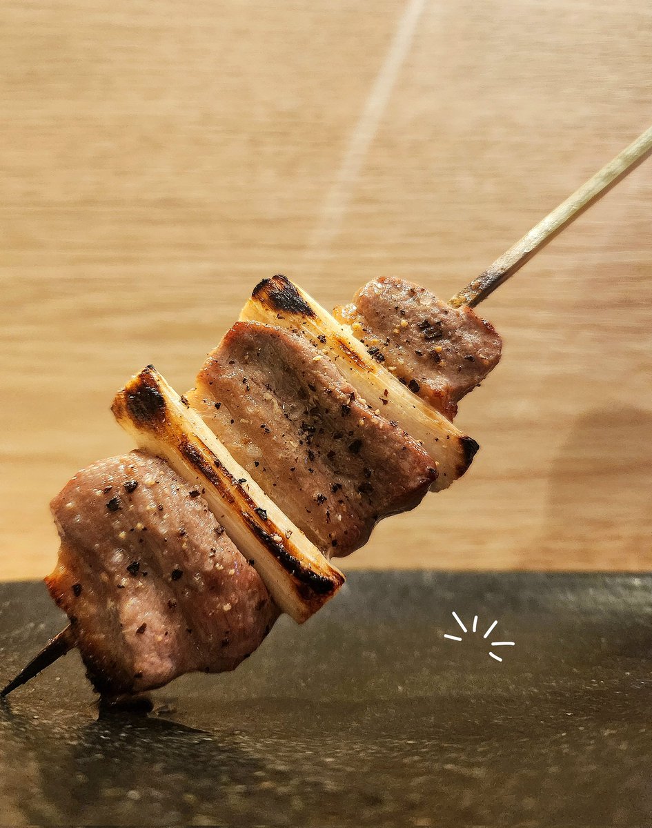 わかる人にはわかる。
毎年恒例 過去作の
１日前の天日干し(２回目)

からの合鴨の仕込みまで

さてさて。
今夜もお時間合えば…
ぜひぜひ。

 #行徳 #焼鳥 #坊ちゃん #ホイス