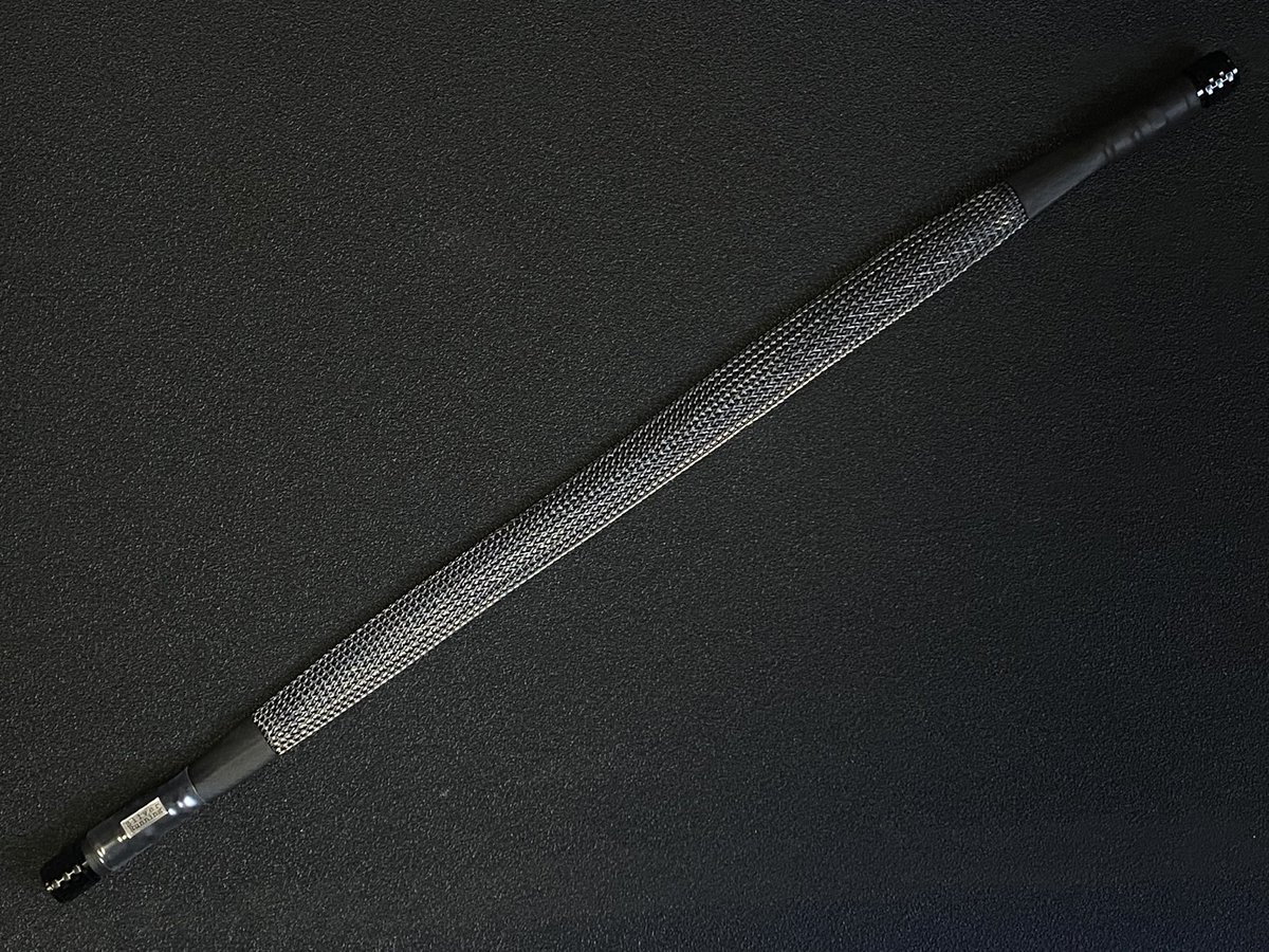 Silver Running
特注で    
HYPSOS 用
Platinum DC 
Power Link ケーブル50cm
を作製致しました。