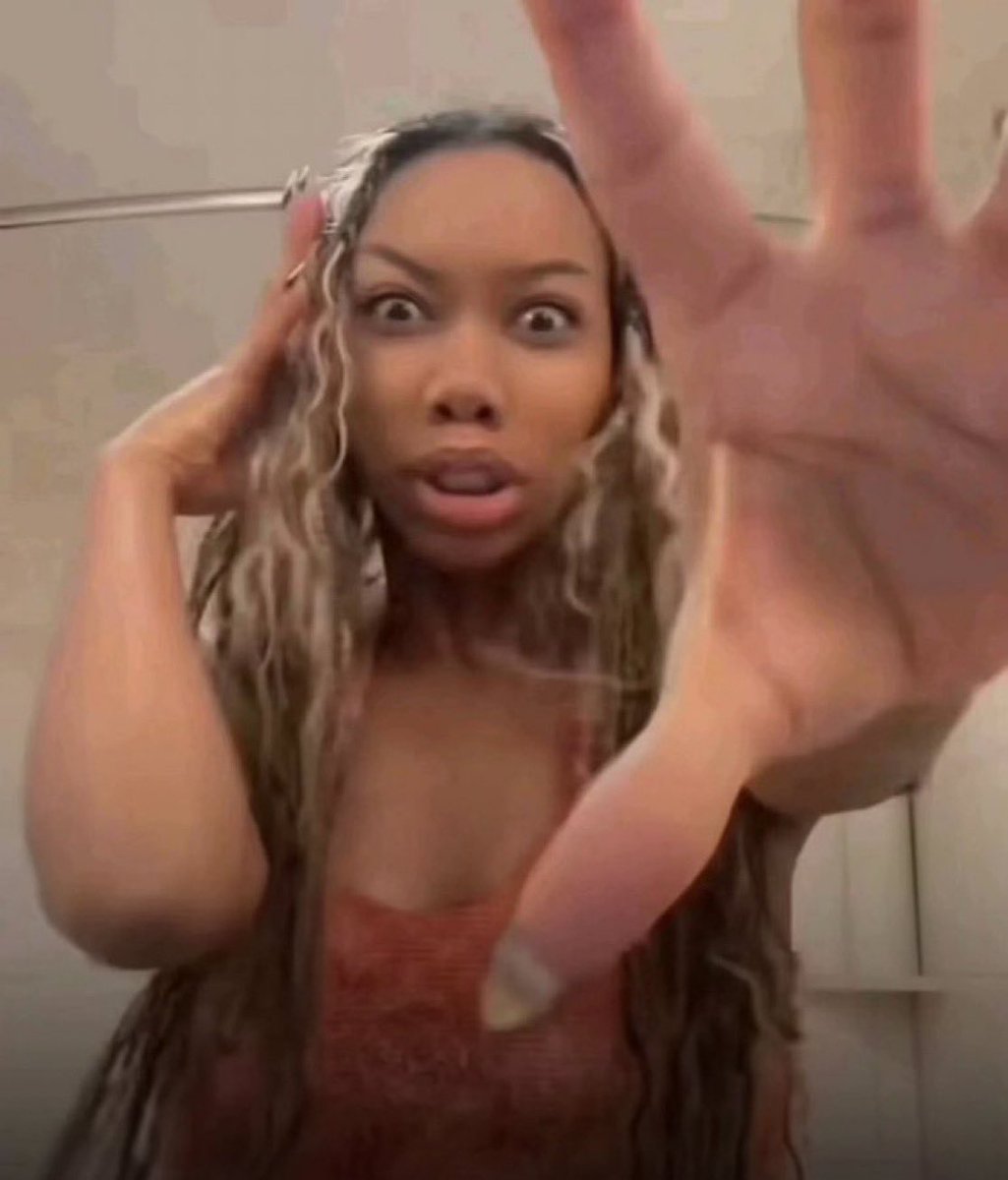 imnotpopbase's tweet image. in 1 or 2 months white gays are going to start calling erika kirk a “diva”…