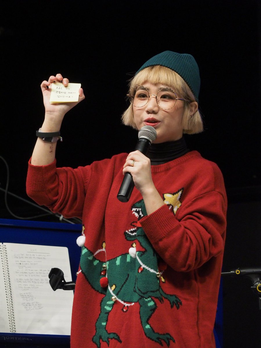 오타쿠님 

(우측 사진 출처: @제인팝님)