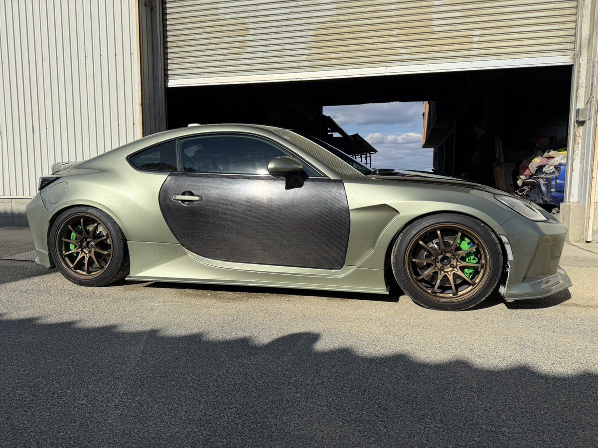 GR86/BRZ用 ドライカーボンドア発売です‼️ 東京オートサロンより受注