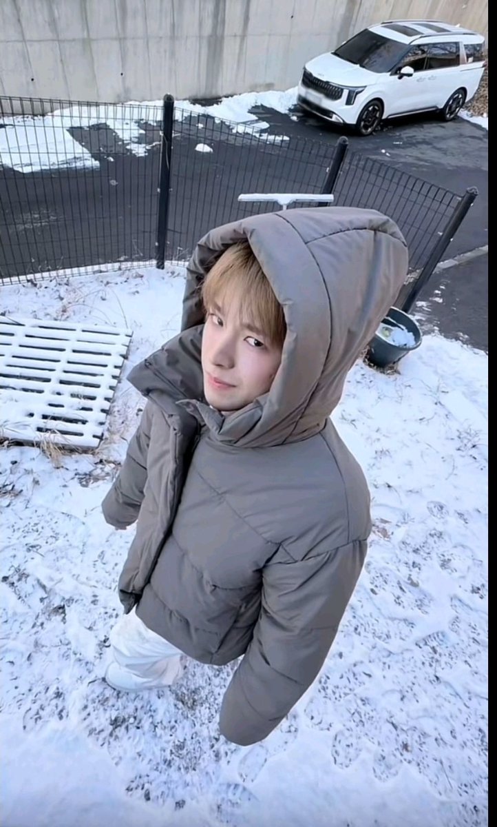 lover2loserr's tweet image. new pinned🙃

 looking for new moots in either #kpoptwt or #nsfwtwt 😍
-noah
-25
-they/she mtf 🏳️‍⚧️
-constantly h0rny
-kpop
-games (rivals/ow/minecraft mainly)
-star wars
-MINORS DNI STAY BACK

♡ for moots pweaze &amp;lt;3