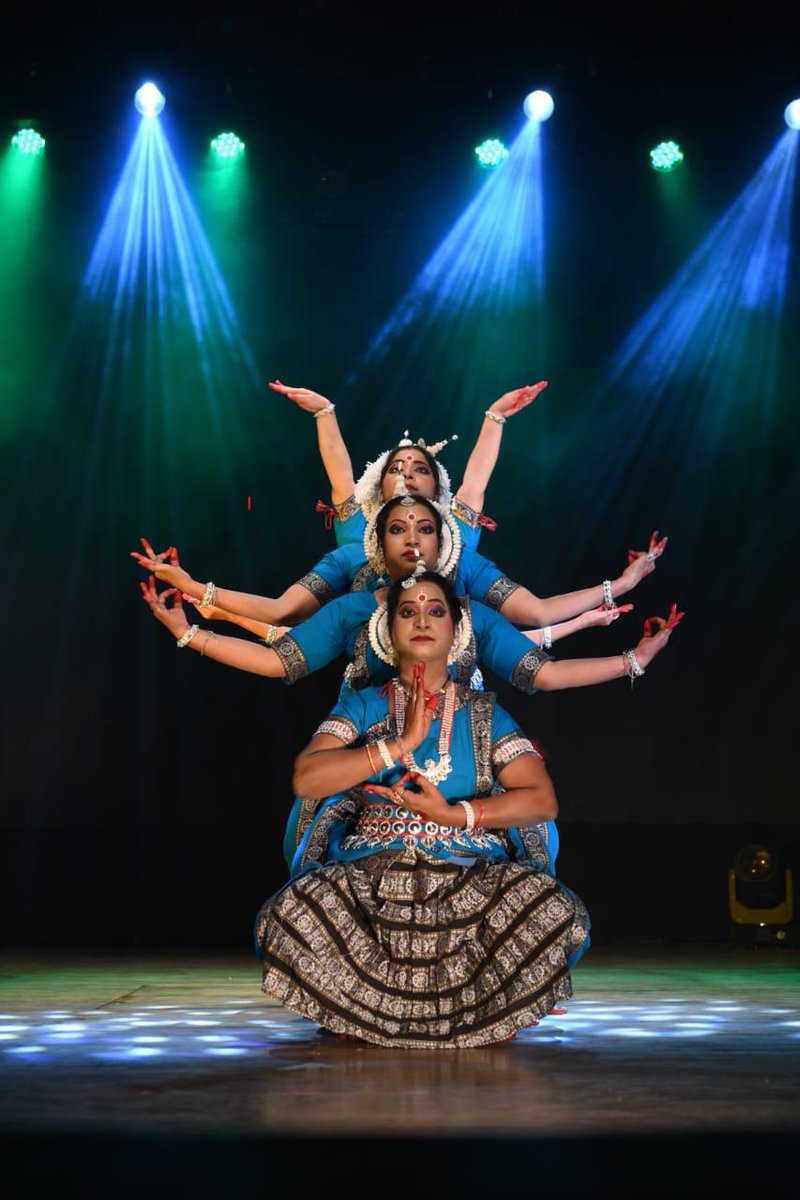 gkcmorc's tweet image. Day-2

The day begins with discipline, devotion, and the quiet elegance of Odissi, unfolding through rhythm and form.
Morning Session | IODF 2025
#IODF2025 #Odissi #MorningSession
#IndianClassicalDance #LiveTradition