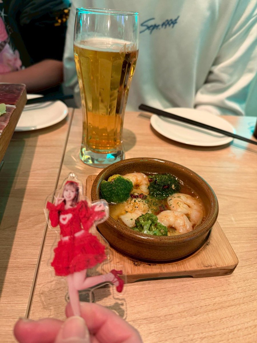 _icexequal's tweet image. 忘年会！ #さなぼいす