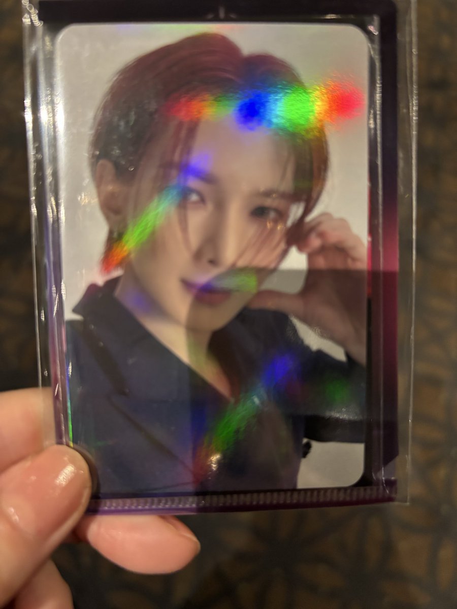 ATEEZ交換

譲ヨサン　ホロ
求ウヨン　ホロ

本日難波にて手渡し🉑
郵送でも🉑
よろしくお願いします🙇‍♀️