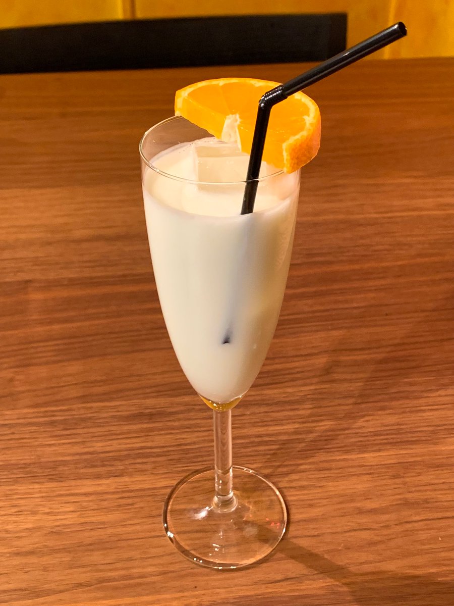 4_vtan's tweet image. お昼です🕛  #rasoi さんにて赤のマトンカレーライスを
ジンジャー🫚の効きまくったひと皿🍽️辛さだけではないスパイス感がレッドゾーン🎢です😋💦焼き立て🔥ティッカにザクロの実も合わせて完食🎶
今年も色々なメニューを有難う御座いました🙇‍♂️🙇‍♂️ご馳走様でした〜🙏