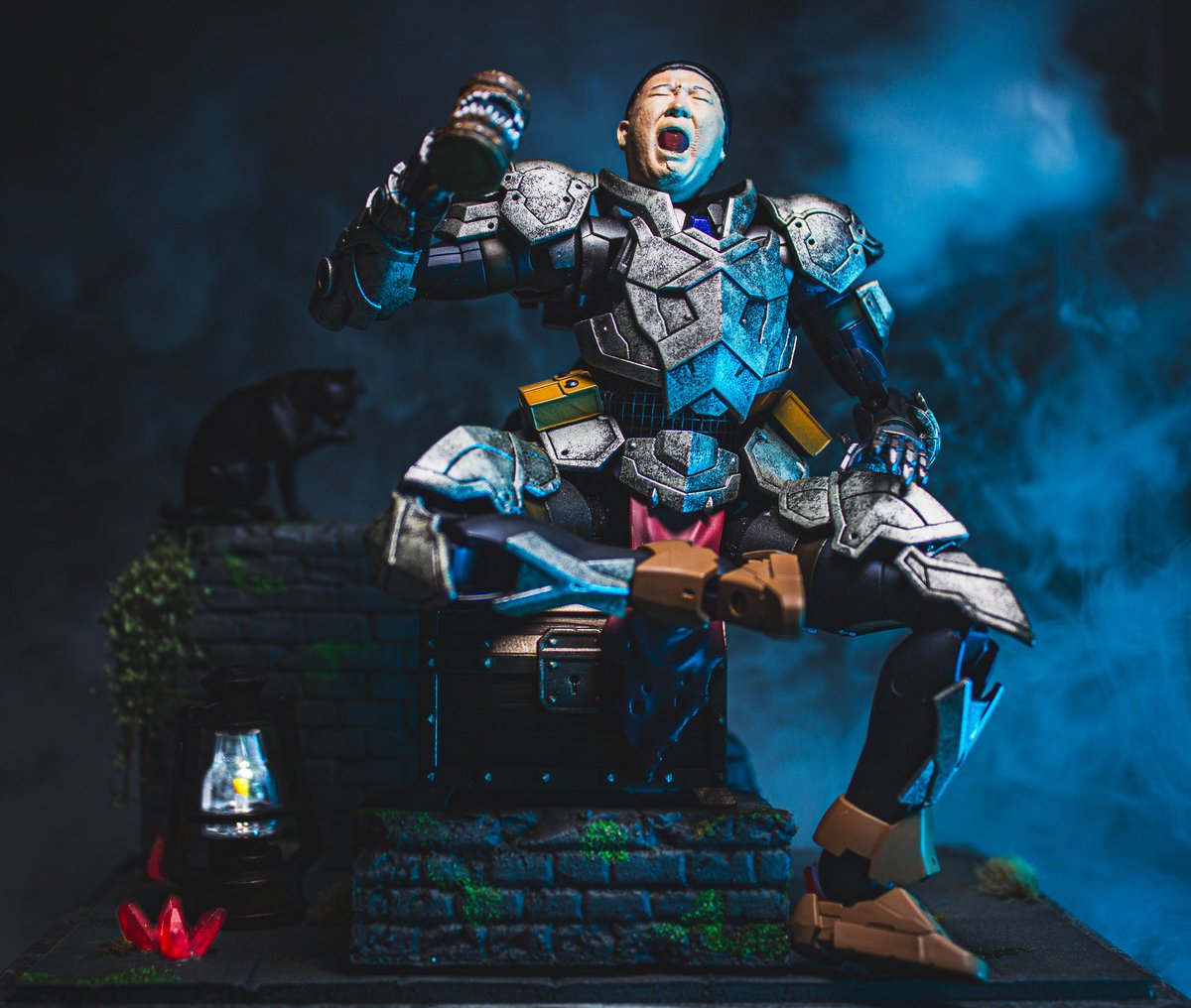 #今年も残りわずかなので作った模型を振り返る
4作目リーベルナイト「俺」
千葉しぼり展示会に向けて千住会で合わせをしました。
自分の顔をスキャンしてアバター作成したのがおもろかったすね🍺