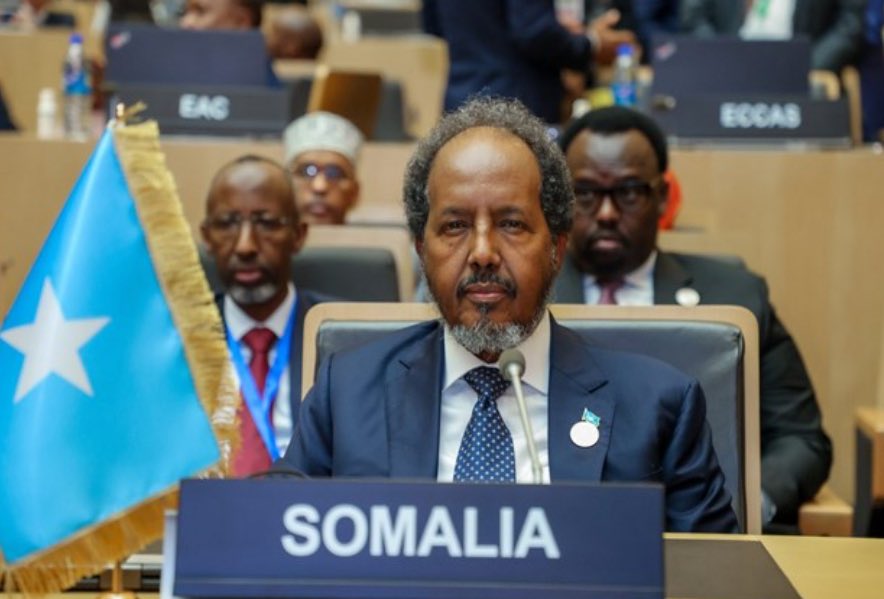ahmednasirlaw's tweet image. All said and done...this man is the "father and mother" of Somalia's problems...everything else are his offsprings! Corrupt, greedy, incompetent, politically shortsighted, clueless...when a country doesn't have a serious leader, or has a petty trader as one, it becomes prey to be…