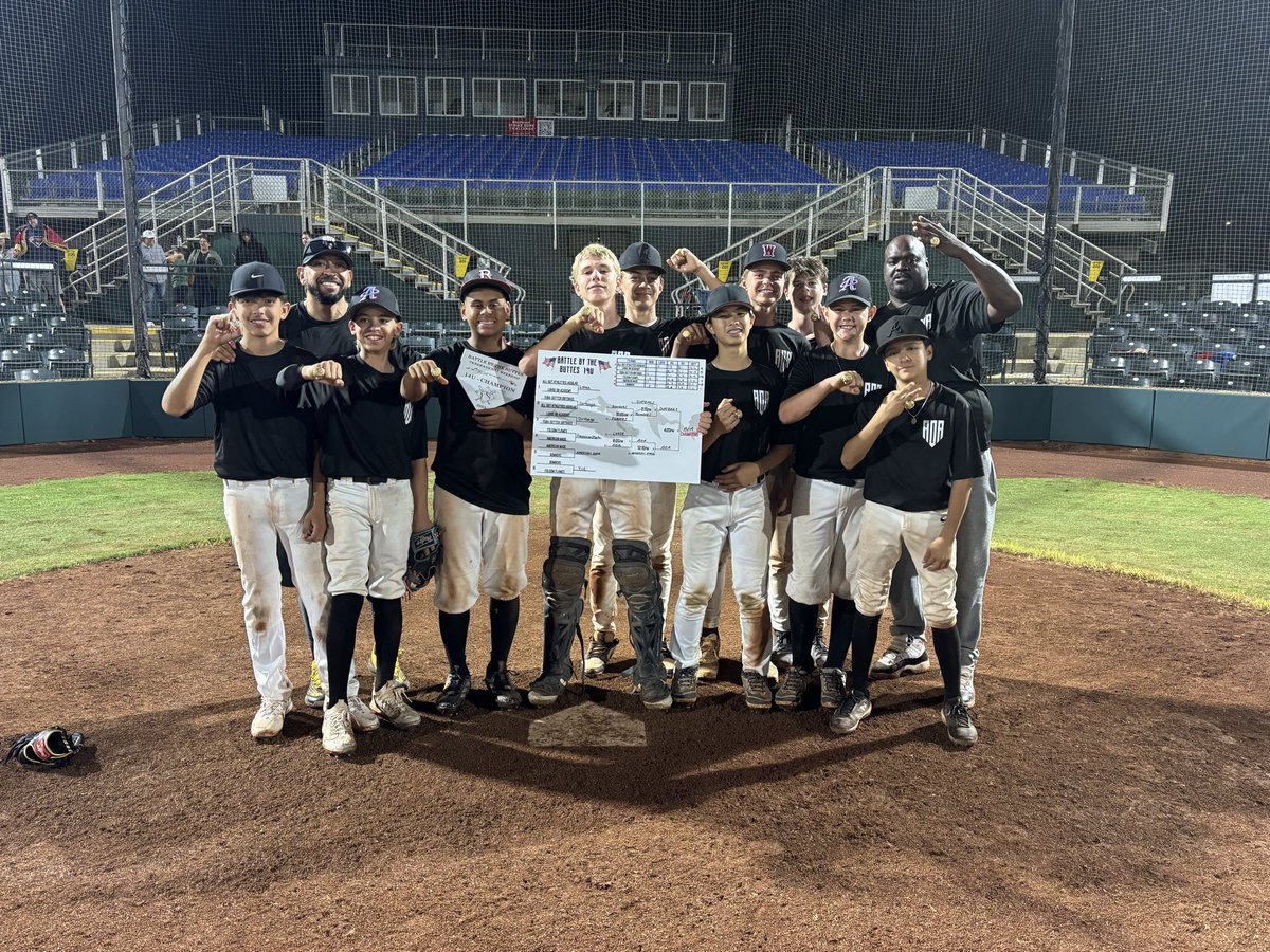 augieaguilarjr's tweet photo. Battle by the Buttes 14u Champions!
Highlight of the Fall, getting to start the Championship game and going 5. Great team win!
#AllOutAthletics #usssabaseball #travelball #baseball https://t.co/apTU2KlVDE