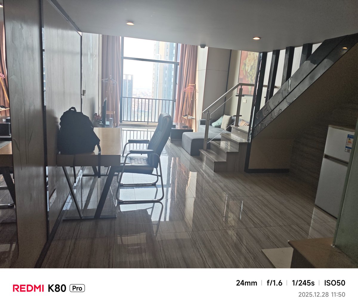 爽到了
上次住这种双层酒店还是在上海虹桥

#mtf #crypto