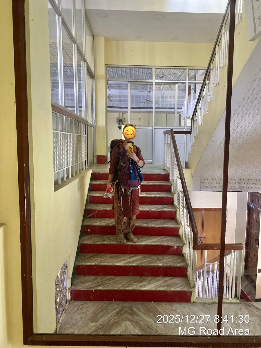 rinrinrin47disk's tweet image. 今のところ６日間で
１日平均3,693ルピー
１ルピー２円換算で7,387円

VISA、宿、交通費、食事…
に加えて、🇮🇳女性の普段着クルタ２着とタラブックスの絵本２冊含む…
#RINdia2526