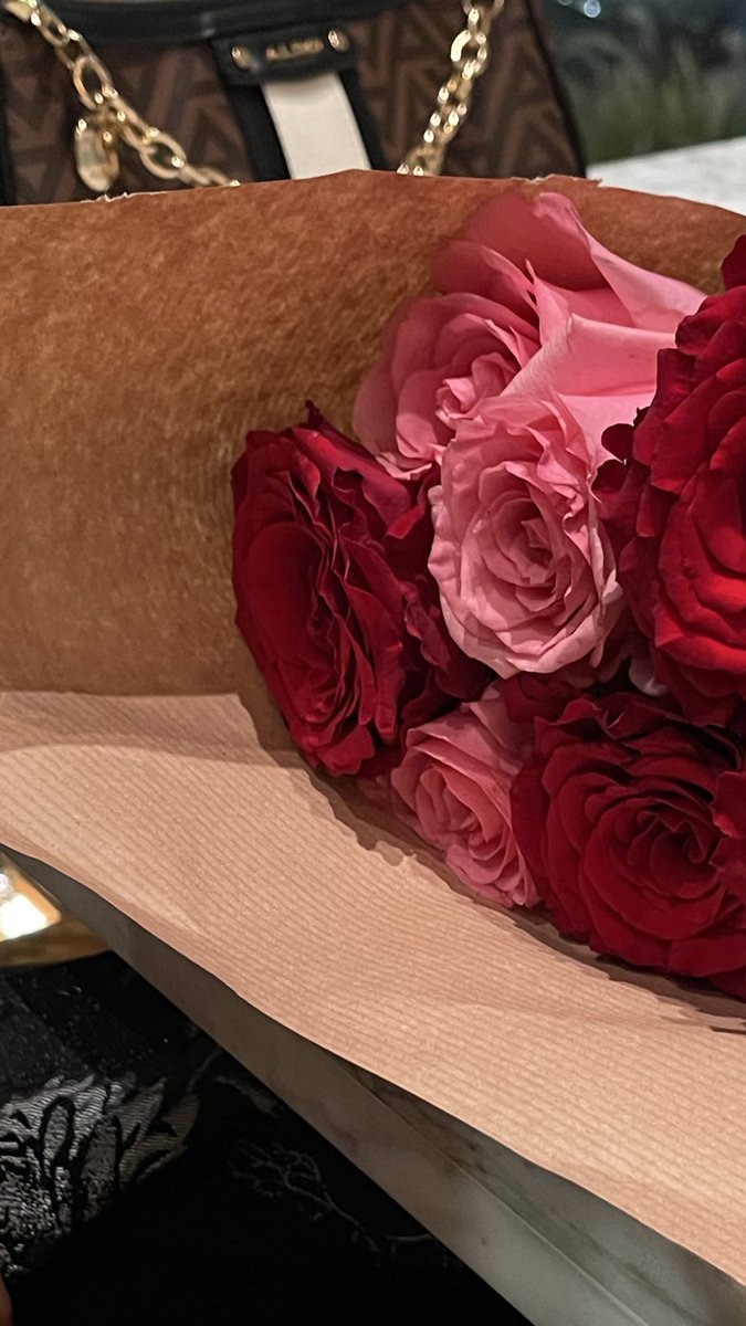 vxi2o's tweet photo. يمّ الدروب اللي تجر خطاك 
        « هذي مرابيعي »
                       ❣️ https://t.co/B9EPYayOwx