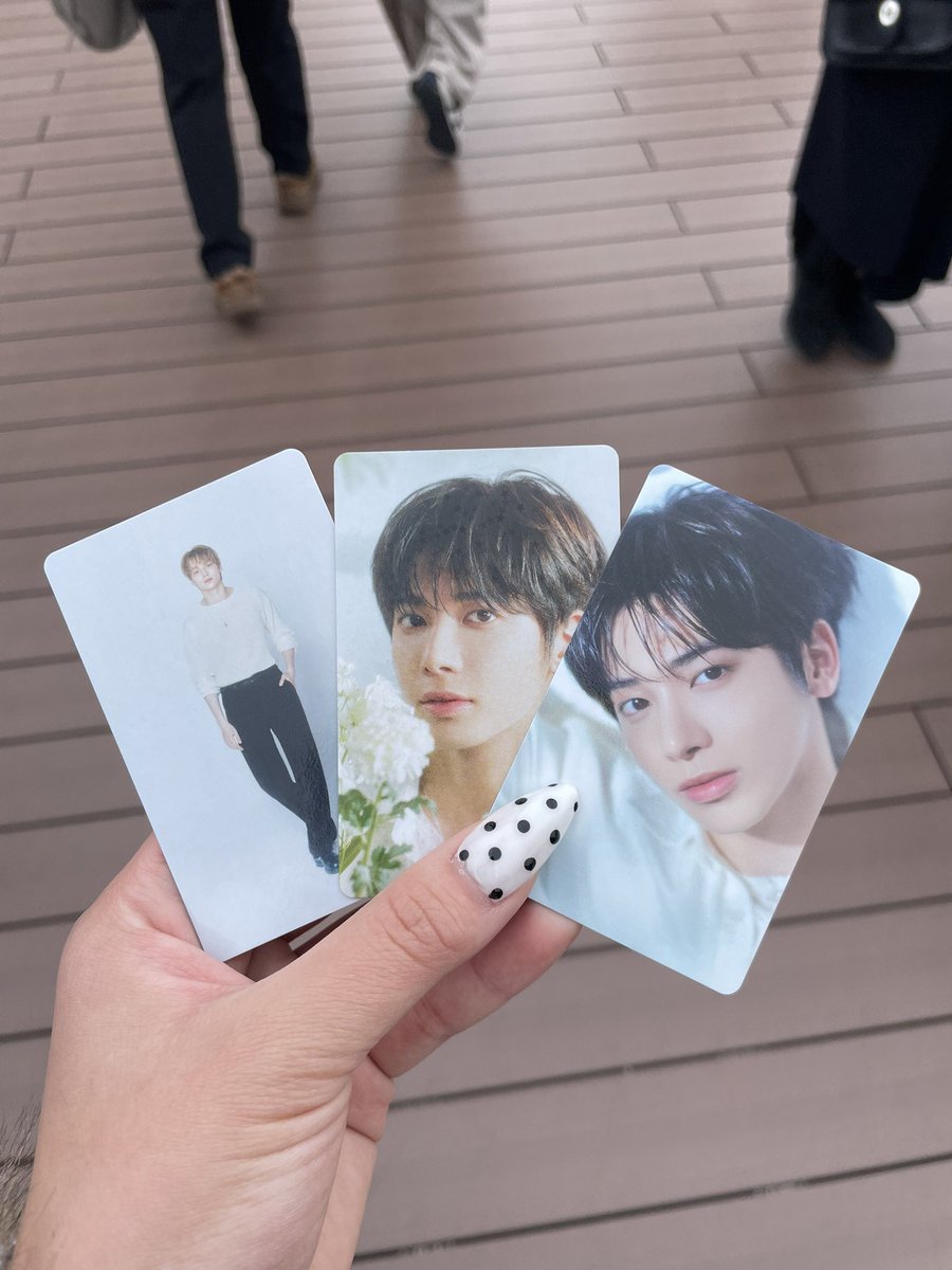 so0binyan's tweet photo. TXT トゥバ acttomorrow トレカ 交換

【譲】　ヒュニンカイ　テヒョン

【求】　同種ボムギュ

条件合う方いましたらお気軽にお声掛けください🎶
#TXT交換 https://t.co/R143X2nENU