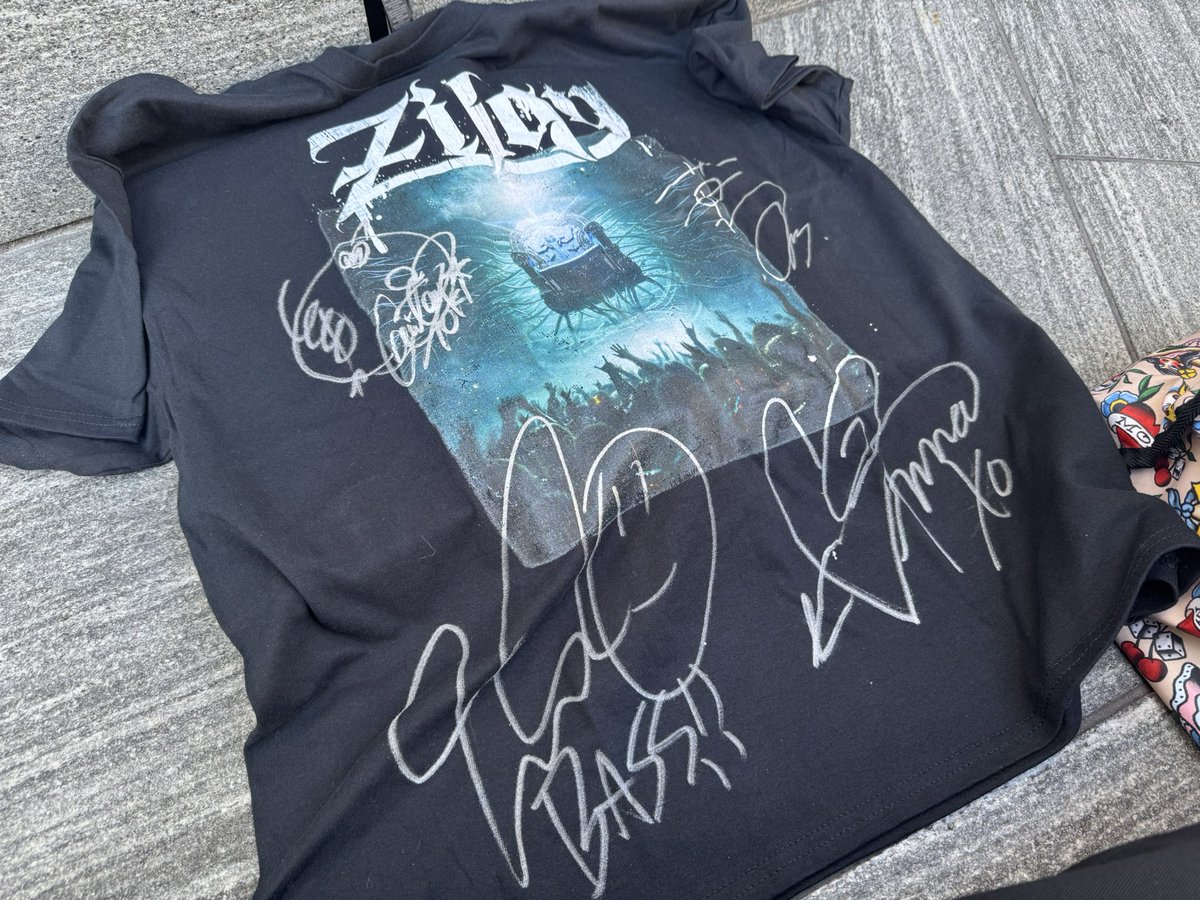 Zilqy👑 タワレコ渋谷店 1st EP『Vacant Throne』リリイベ💿 超満員の