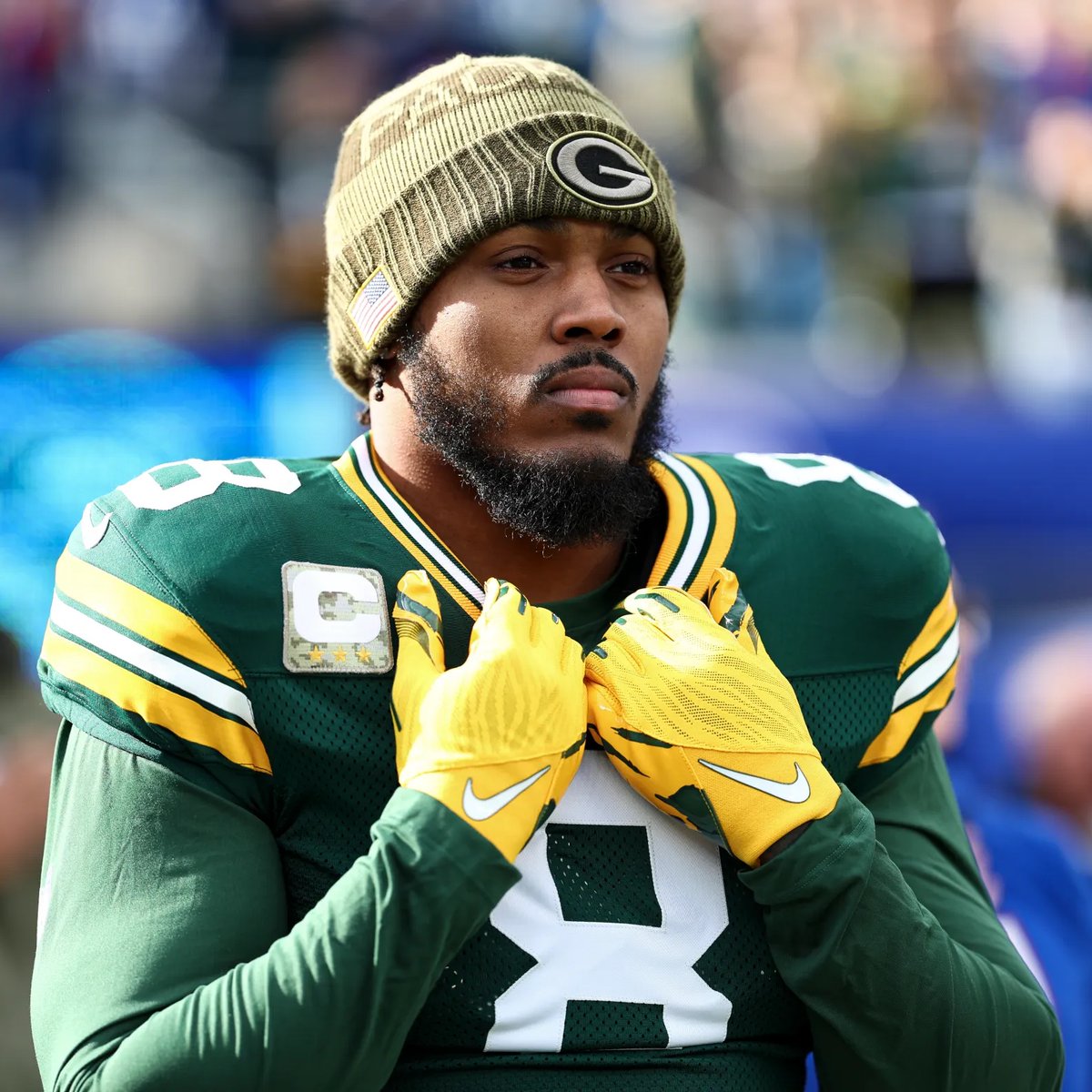 pikkitsports's tweet image. Josh Jacobs was -2000 to have 15+ rushing yards tonight. 

He finished with 3 rushing yards.