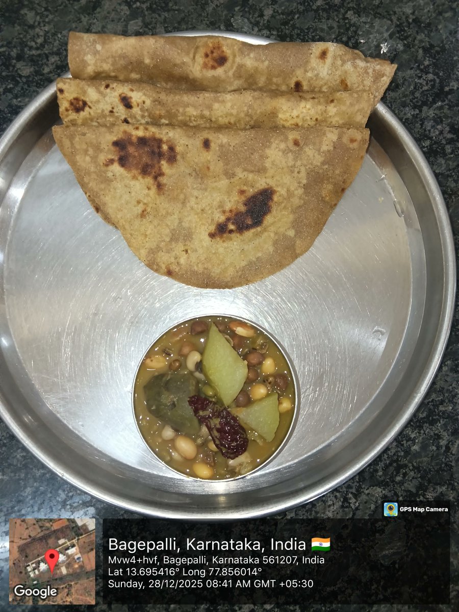 Krcrs666M's tweet photo. Breakfast  #SocialAudit_SWDMeals #SocialWelfare_Karnataka https://t.co/s9Ql3rRiXm