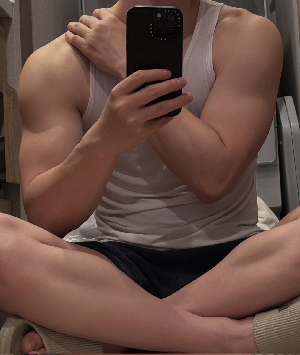 My body still feels a little pain, even after I slept for quite a long time. Btw good morning.