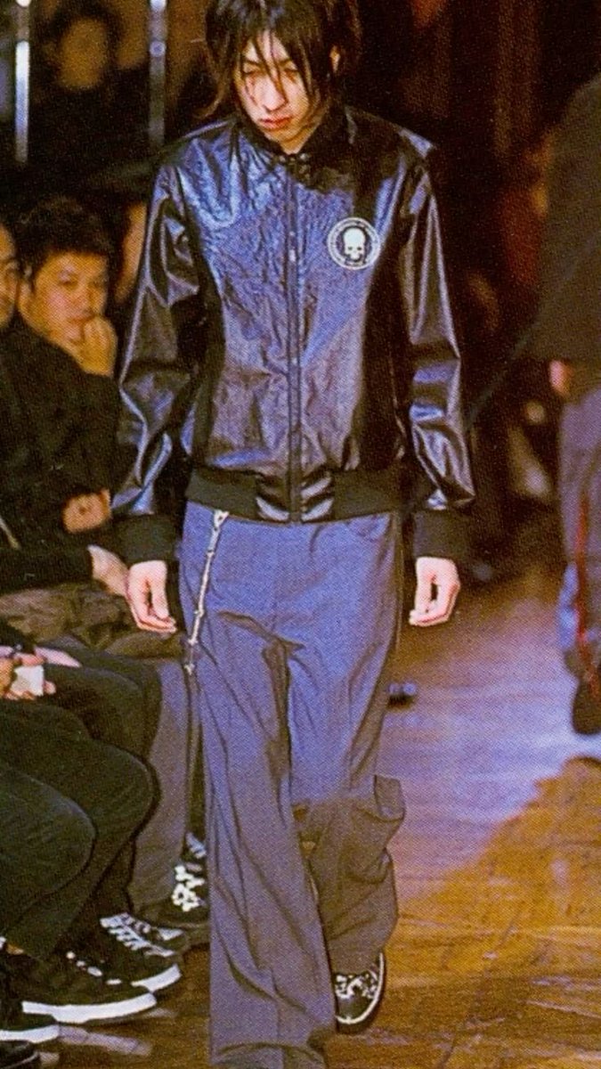 Number (N)ine
Spring 2001