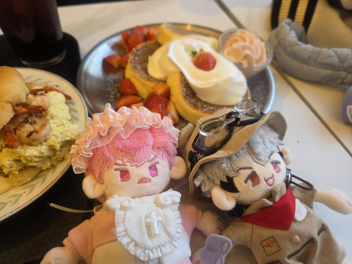 PLLI_DOHA's tweet image. 귀여움 풀장착...진짜..사길 너무 잘해따요ㅠㅠ