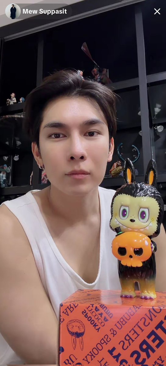 umekonojiyucho's tweet image. 久々のTikTok Live🎶
諸事情で音無しでチラ見してたんだけど、新曲のこととか伝えてくれたようで嬉しい♥️年の瀬の開封の儀とかちょっと縁起いいよね🤭
@MSuppasit  #MewSuppasit