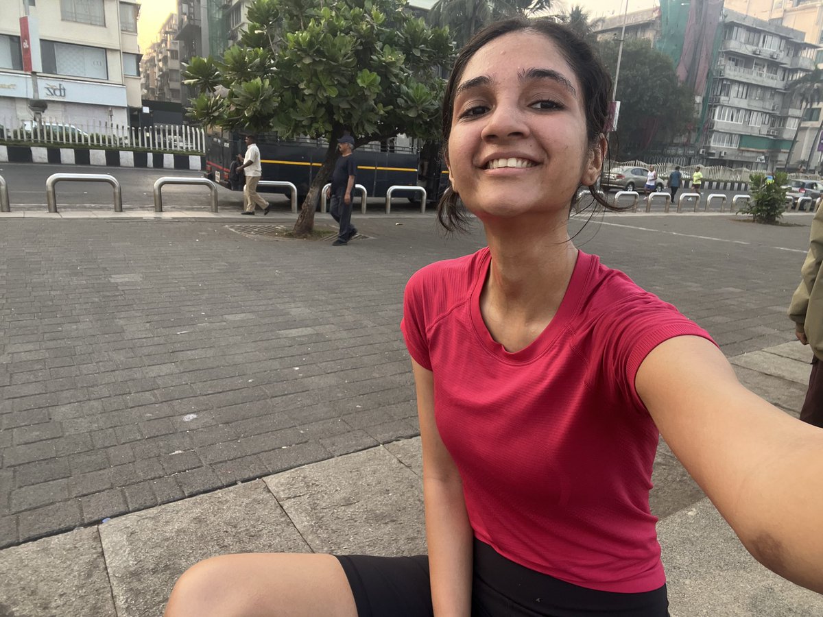 ItsResham's tweet image. Sunday long run day ✅
18km at 6:40 pace 
Managed to hit the pace targets on day 1 of periods 🏃‍♀️🏃‍♀️
Tried Adidas long &amp;amp; somewhat compression socks and they’re not too bad 
3 weeks to go for TMM 

With @shahtanay97