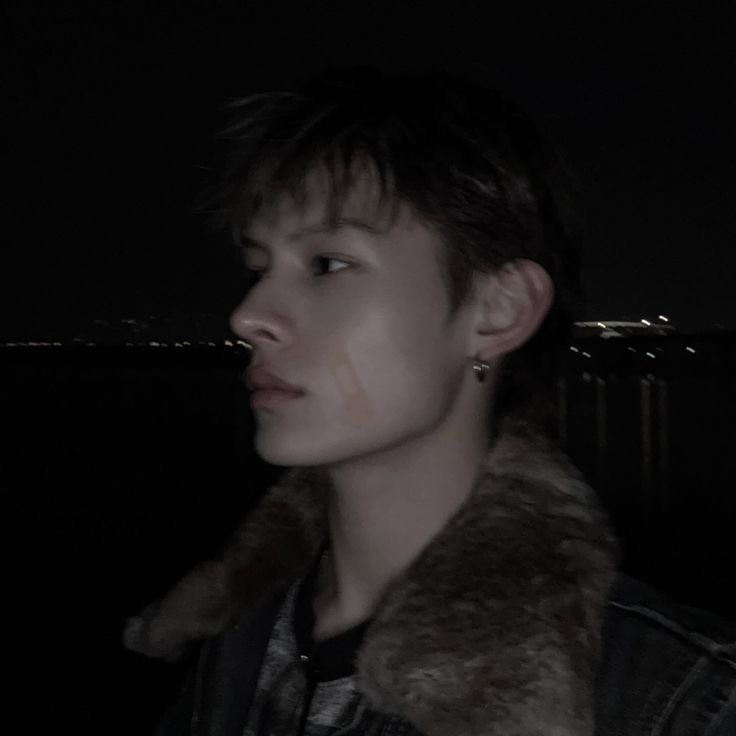 satukeosong's tweet image. why cheat if you could just leave,
james cortis au.