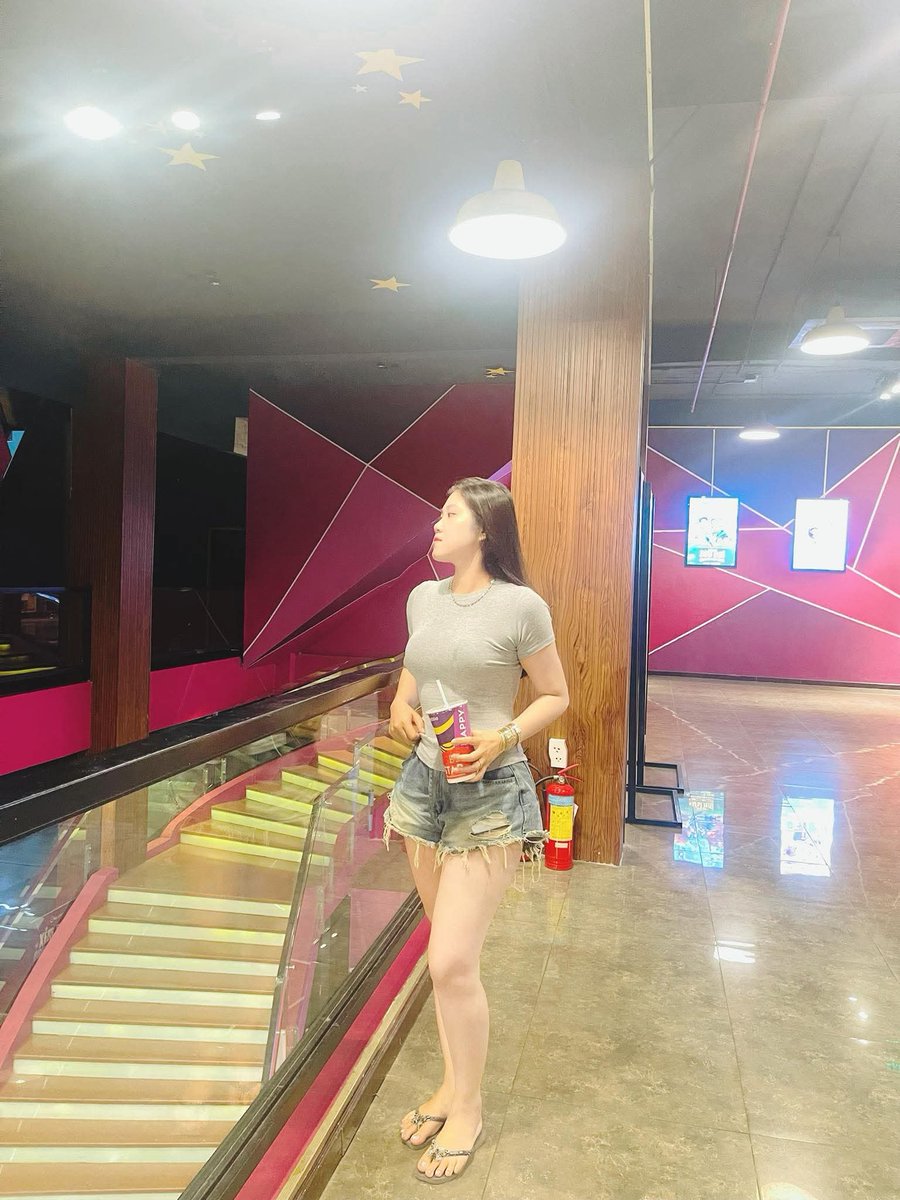 Thu Hạnh tweet media