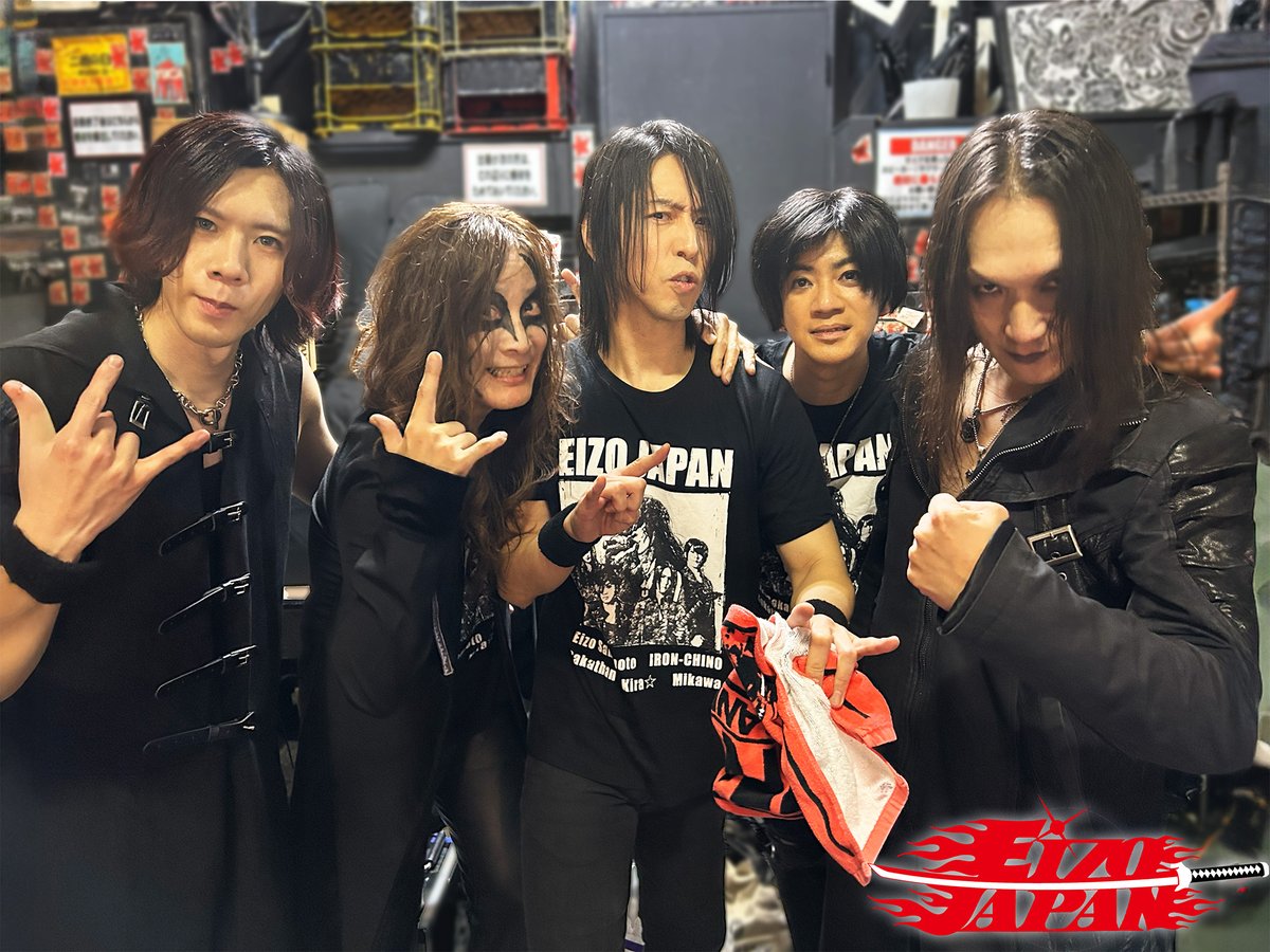 EIZO Japanレコ発！
ありがとうございましたーーー！！

アルバムは爆売れ中（らしい）
ライブは超満員
この勢いに乗って、次の一手を撃ちます！！