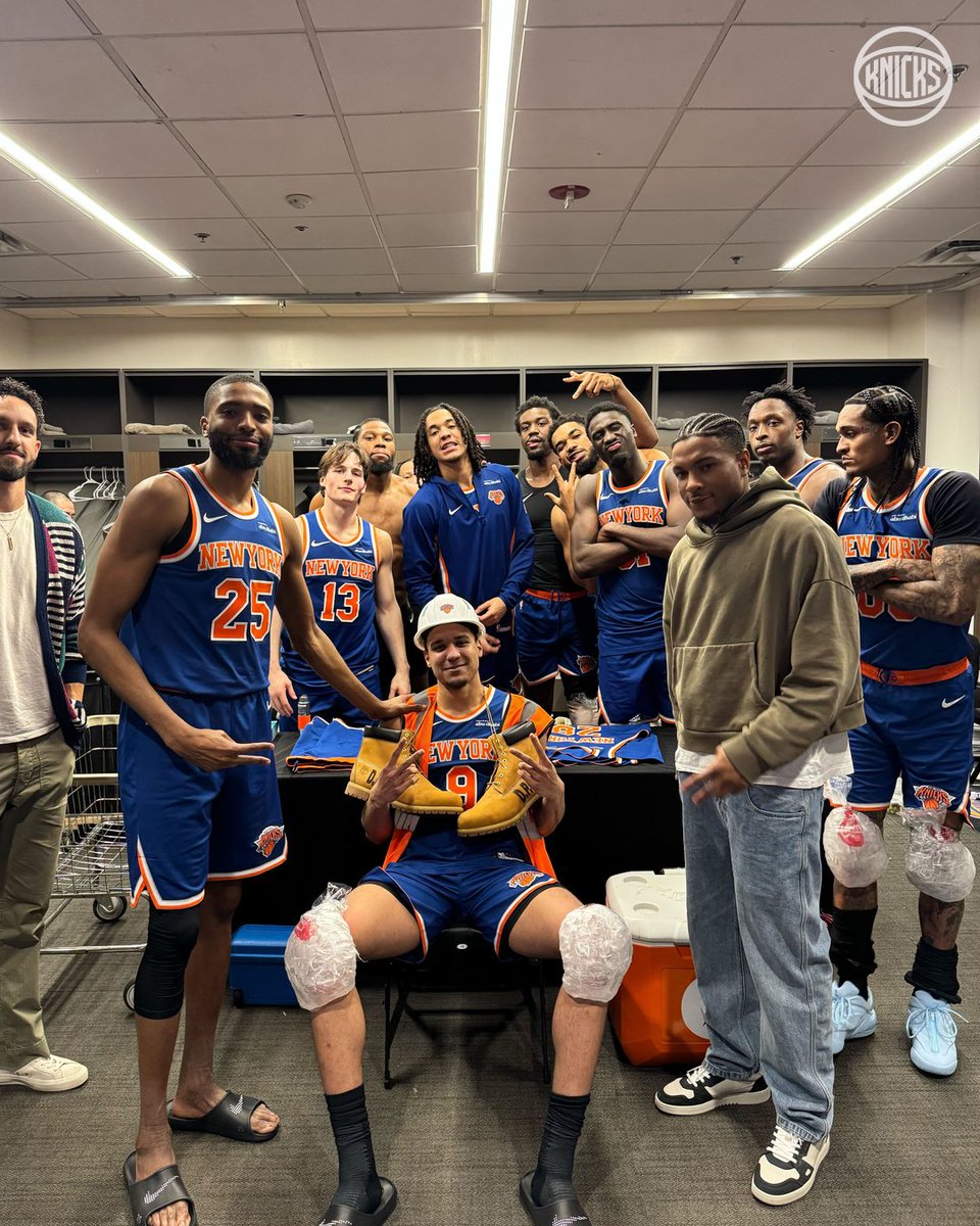 NEW YORK KNICKS tweet media