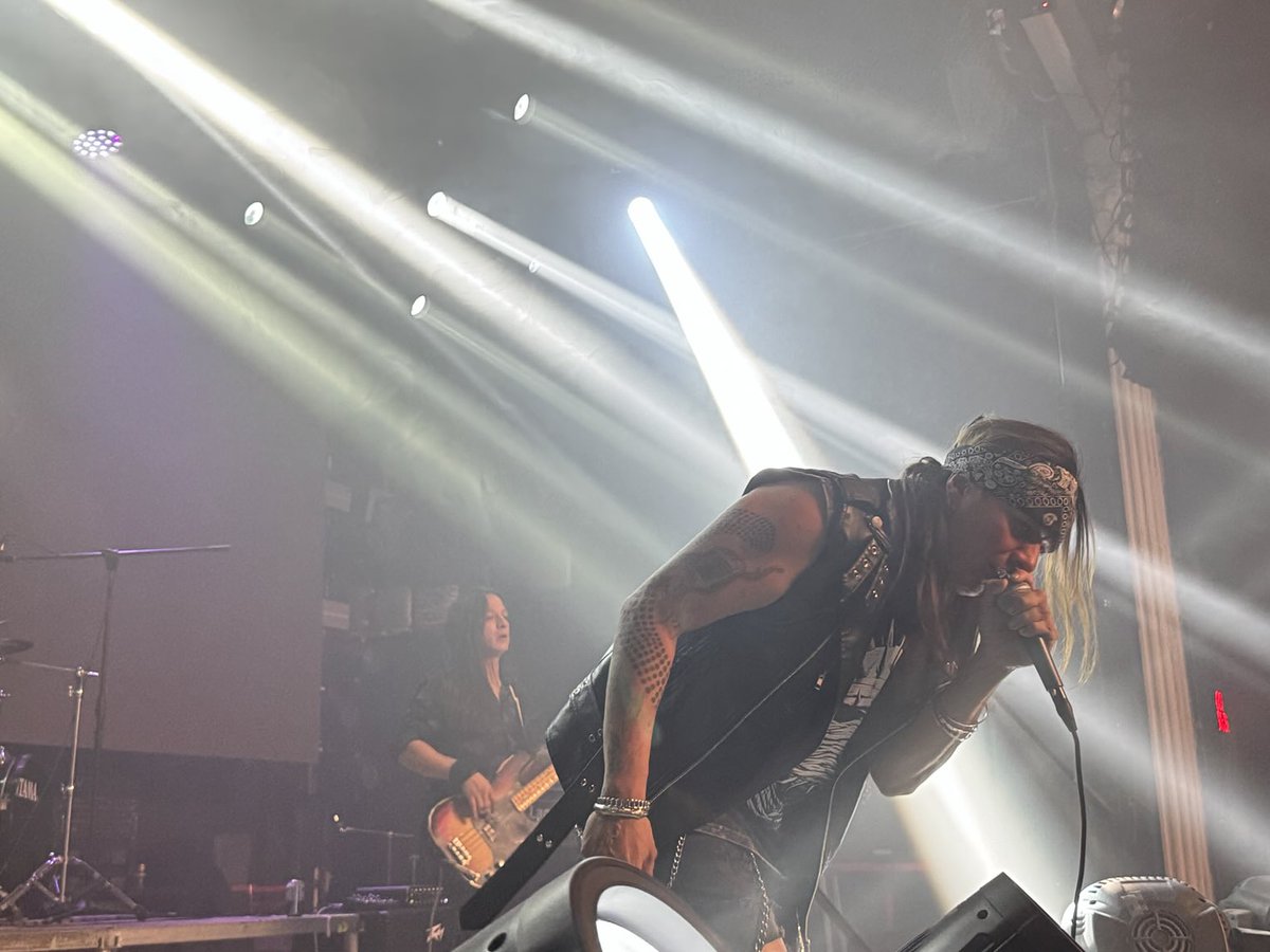 Heavy Metal tweet media