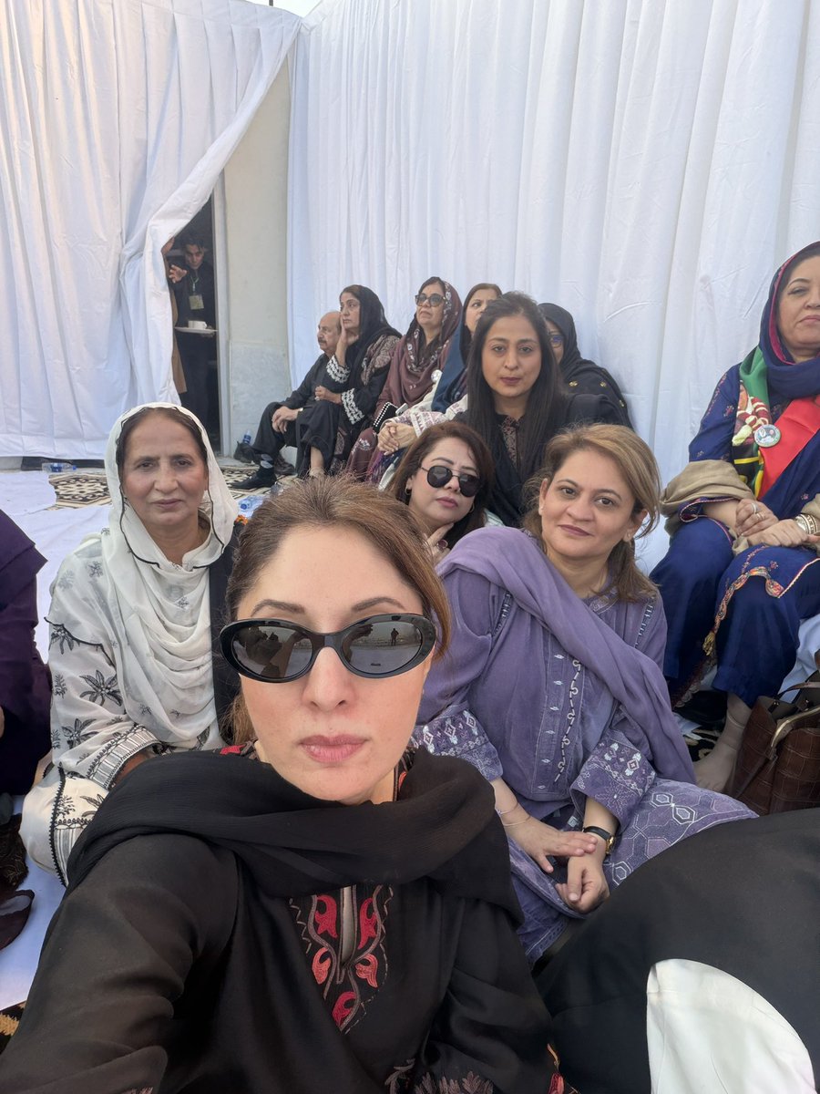 Sadiajavedppp's tweet photo. Jalsa Gah, Garhi Khuda Bux Naudero Larkana! 
#SalaamBenazir https://t.co/xVlllcThPT