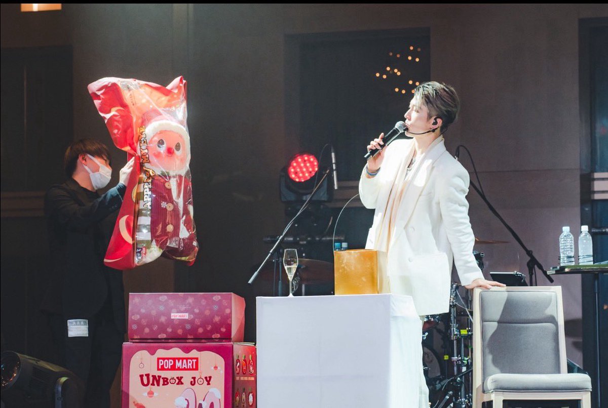 2025.12.24
Christmas Dinner Live

MIYAVI初のディナーショーを無事に終えることができました。ご来場いただいたファンの皆様、そしてご協力いただいた企業の皆様に深く感謝いたします。

[Special Thanks]
DONNER 様
POP MART 様

※五十音順

来年もどうぞ宜しくお願い致します。

<a href="/MIYAVI_OFFICIAL/">MIYAVI</a>