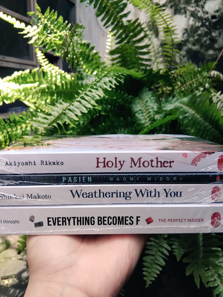 milosalju's tweet image. Wts new sealed original:

Everything Becomes F - Mori Hiroshi 78k
Weathering With You - Shinkai Makoto 65k
Pasien - Naomi Midori 55k
Holy Mother - Akiyoshi Rikako 65k

Harga udh include packing n admin 🍊 (splitpay). Kondi new sealed.

mt after dm, krn suka gk ada notif :)