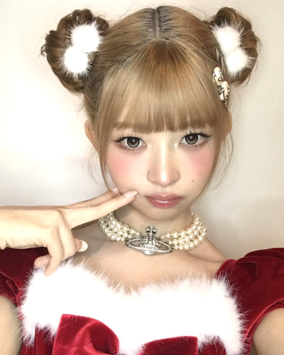 맘에 들어서 사진을 너무 많이 찍어버렸다...🍓🤍

#IVE #아이브 #REI #레이