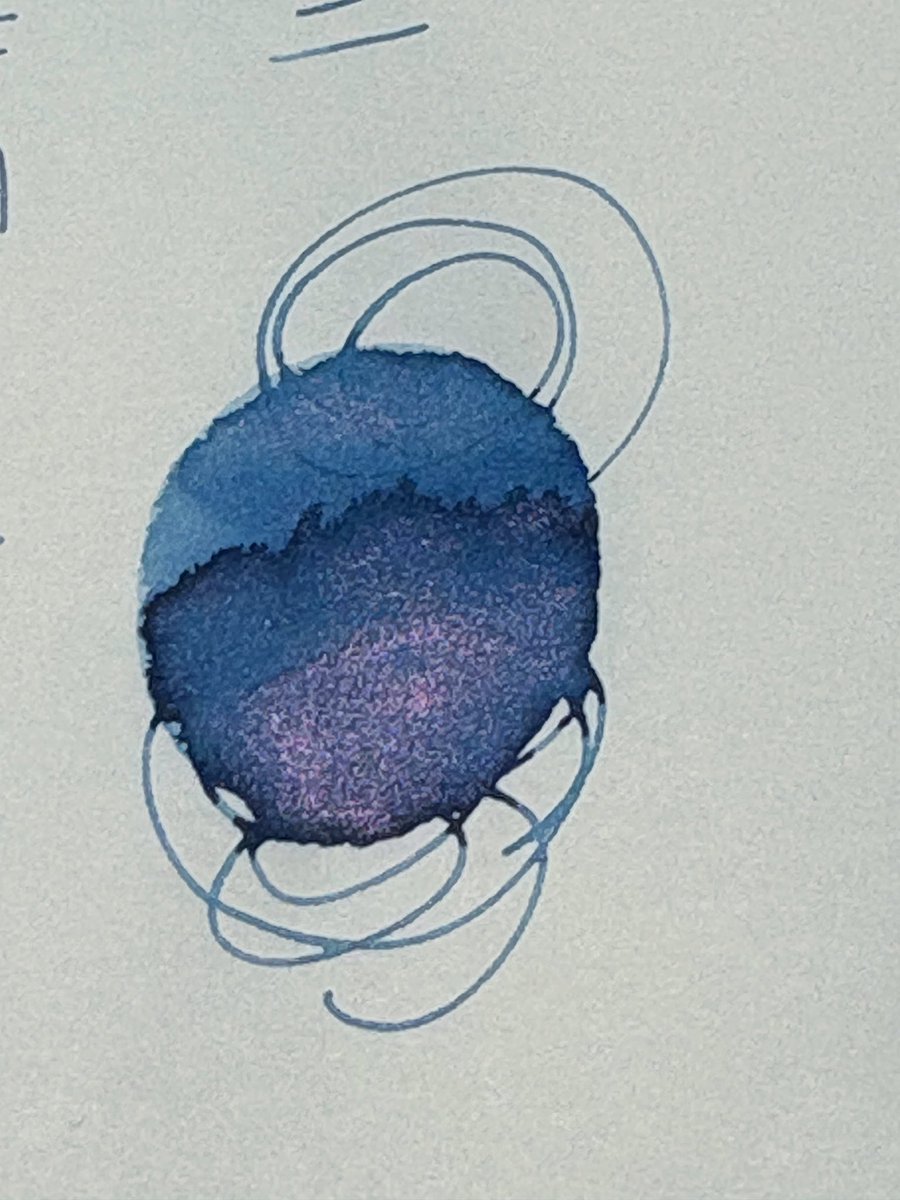 #朝活書写 
#朝活書写_2269
昨日のお題ですが、
大好きな赤ラメインクで
このインクマドラーSajiでインクぬりぬりしたら、赤ラメがしっかりのるのる😻