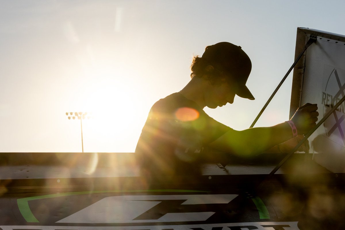 Jesse D. Simmons tweet media