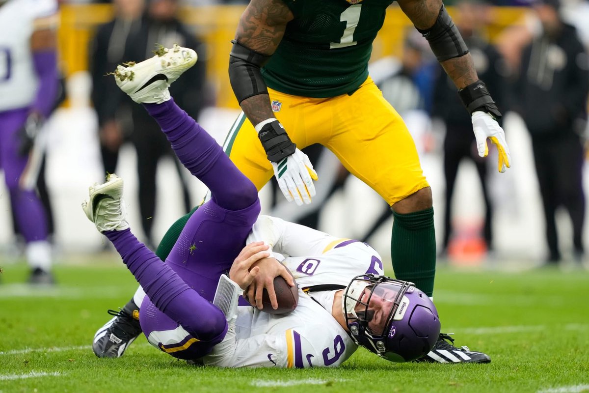 VikingzFanPage tweet media