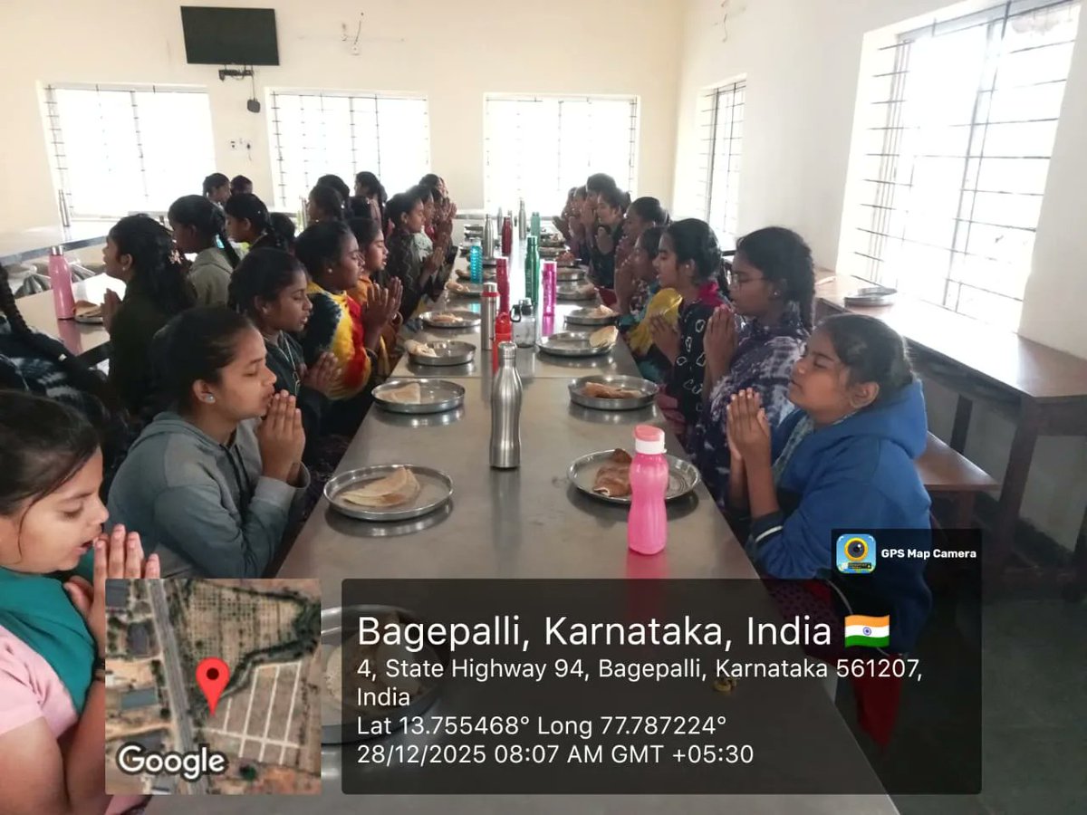 MorarjiSC52's tweet photo. Breakfast  #SocialAudit_SWDMeals #SocialWelfare_Karnataka https://t.co/DcLS4hf8sN