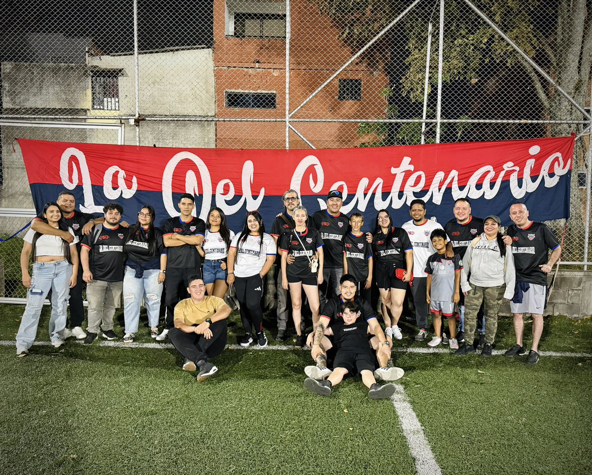 La Del Centenario tweet media