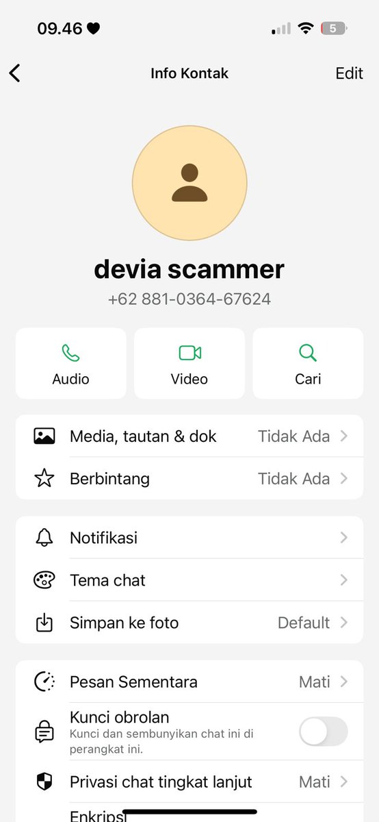 viichanie's tweet image. [HELP SHARE &amp;amp; RT]

PENIPU BERKEDOK GA, MERENDAHKAN GO LAIN DEMI KEPUASAN PRIBADI. Ngais duit dari biaya packing (sampai puluhan ribu). Please bantu sebar, bocah 16 tahun nipu sana sini demi jajan GO (di banyak GO) HNR &amp;amp; DOYAN OS BARANG SANA SINI.