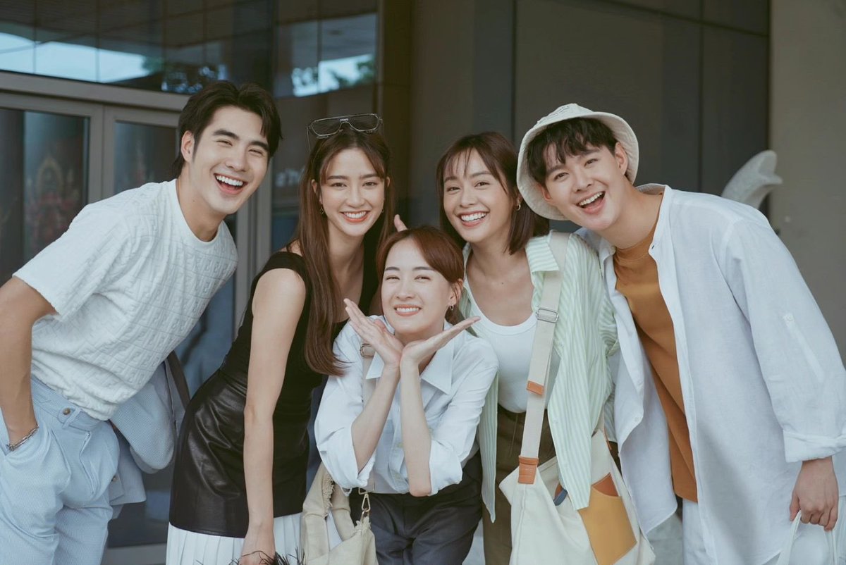 SaintFCOfficial's tweet photo. The Running Of Love And Money 
#เงินงานความรัก

A group of friends known as Gen Me live lives filled with love, dreams, and survival in a fast-paced society. They try to figure out how to adult at the cost of tears and the hearts of their Gen Me friends as they go through difficult relationships while stepping into adulthood, a responsibility that no one can refuse. This series helps you get to know more about the new generation in Thai society through careers that motivate you to get up and pursue your dreams.

♾️♾️♾️♾️♾️♾️♾️♾️♾️♾️♾️♾️

Saint as Yuan 

📺 On Ch.33 HD 
📝 Genre Inspiring drama

Cast
Panuwat Premmaneenan,
Eisaya Hosuwan,
Prima Bhuncharoen,
Suppapong Udomkaewkanjana,
Thasapon Wiwitwaron

🔗 https://t.co/7cN1nWDFHU

#TheRunningOfLoveAndMoney 
#Saint_sup #MingEr 
#เซ้นต์ศุภพงษ์