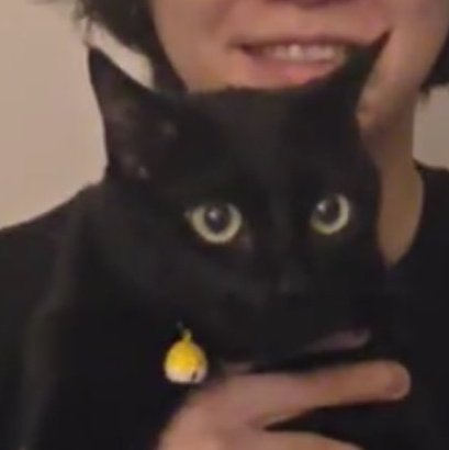 kimgayism's tweet image. no thoughts behind those eyes